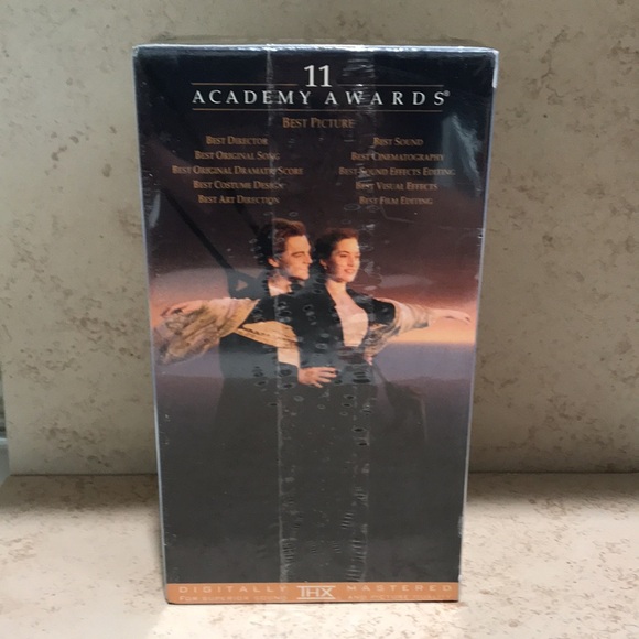 SEALED Titanic VHS 1998 - Paramount 2 Tape Set w/ Sprint Sticker Collectible - Picture 3 of 7